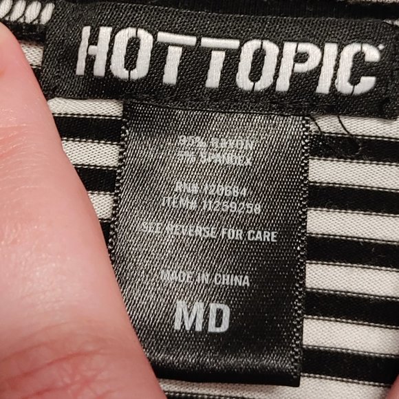 Black & White Striped Cinch Front Girls Off-The-Shoulder Top - Picture 4 of 4